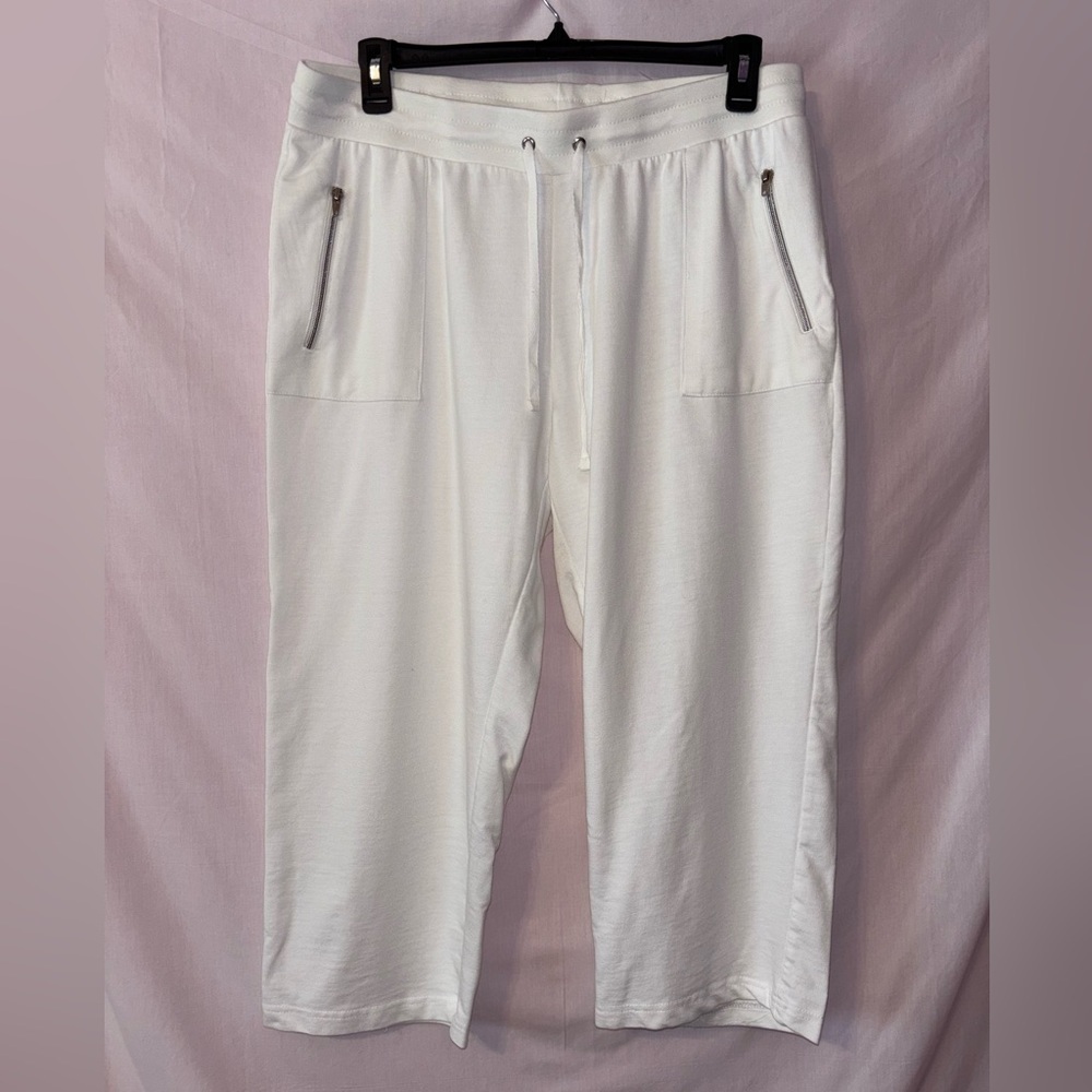 Star Style Knit Capris